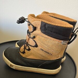 Merrell Kids' Black and Tan Winter Boots size 13